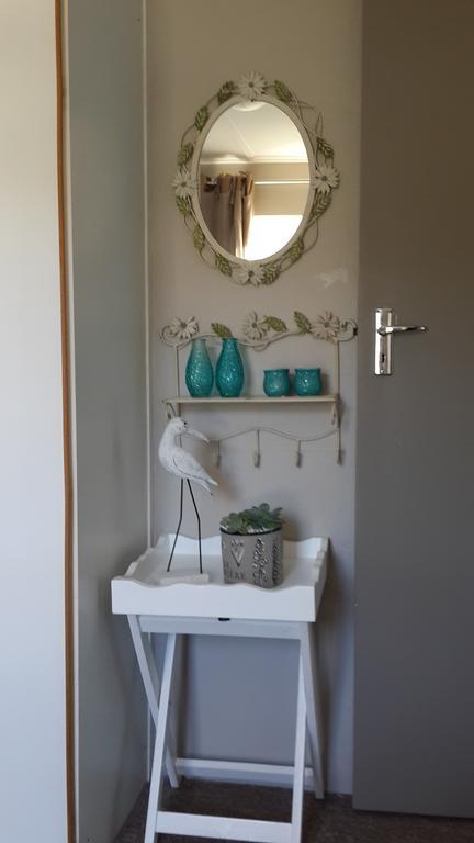 Strandloper Apartments Hermanus Szoba fotó