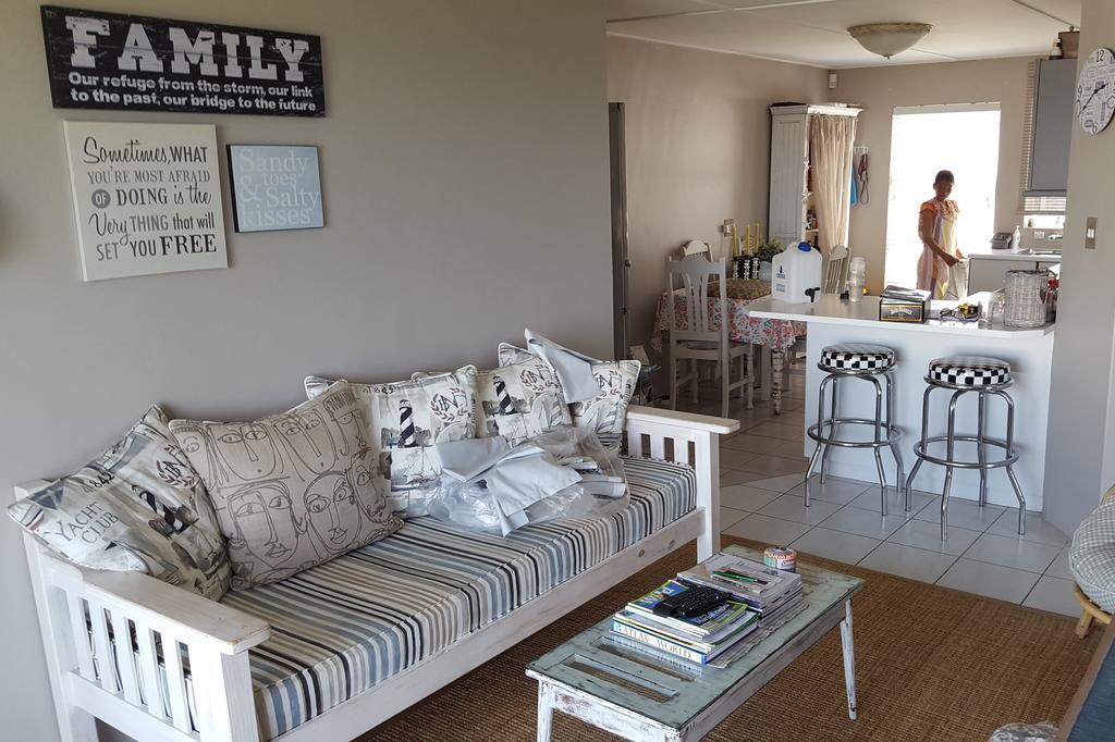 Strandloper Apartments Hermanus Kültér fotó