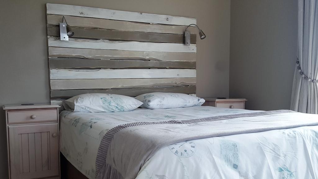 Strandloper Apartments Hermanus Kültér fotó